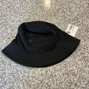 Lulu 🍋 Bucket Hat NWT